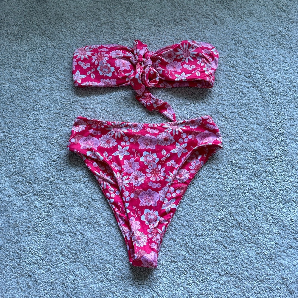 Pink floral bikini set